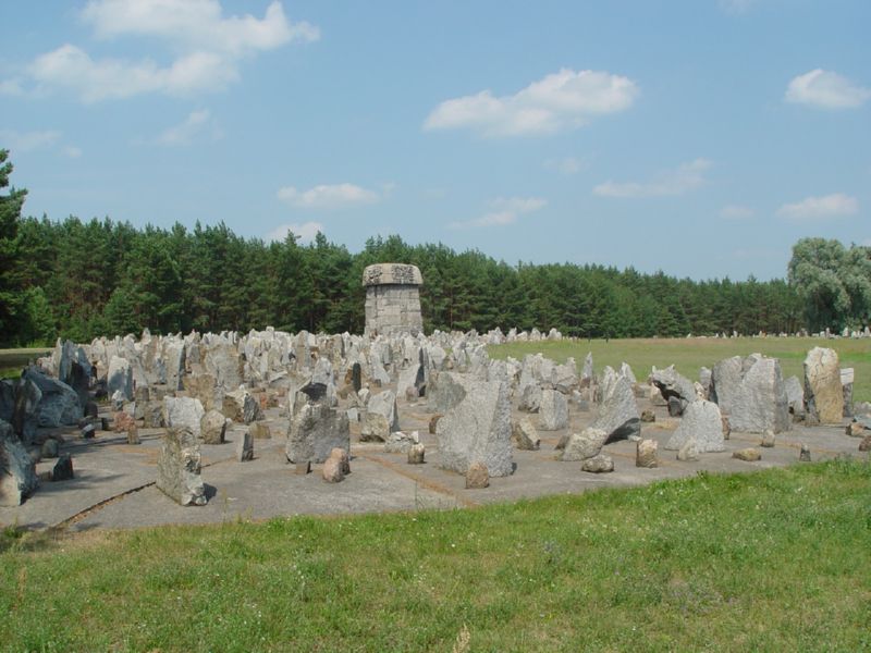 Treblinka monumen with memorial stones